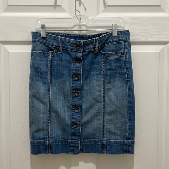 Gap 1969 Denim Button Down Skirt